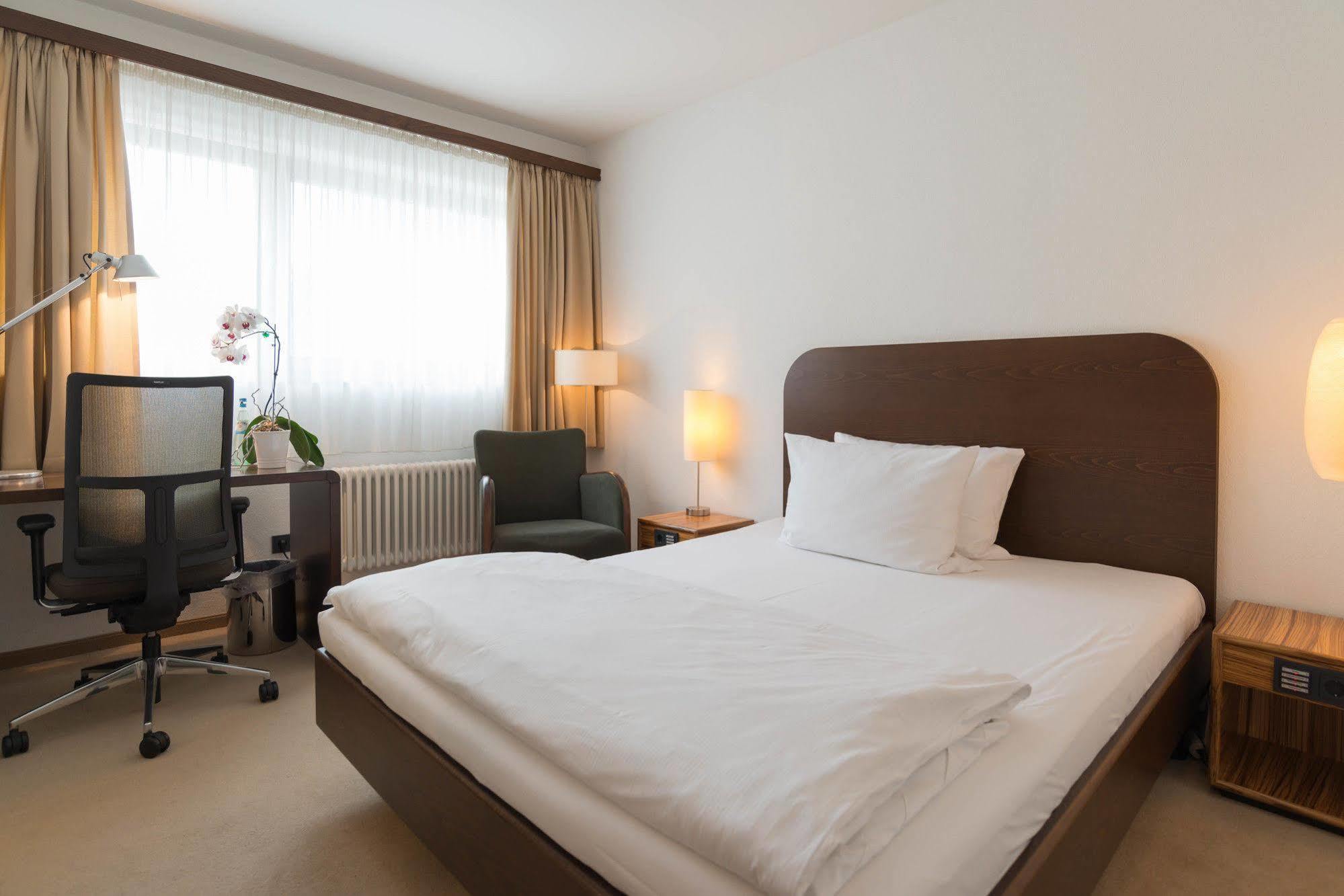 Corbin Muenchen Airport Business Hotel Freising Buitenkant foto